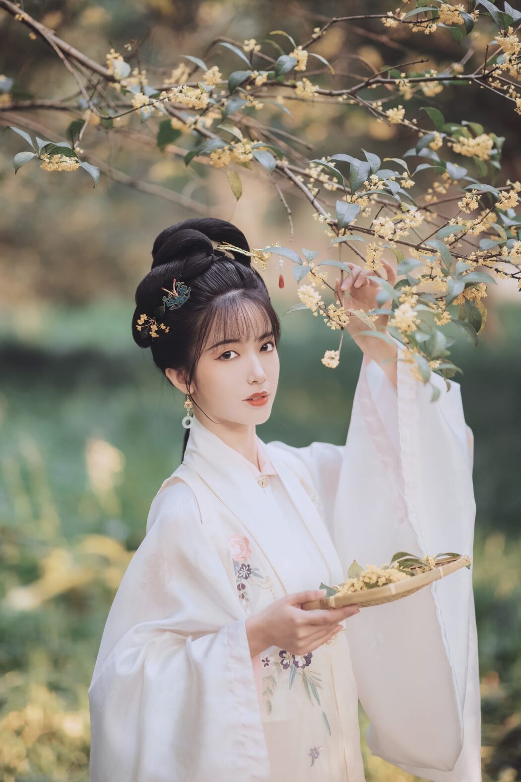 YiTuYu艺图语 Vol.557 Yi Zhi a Meng Zai