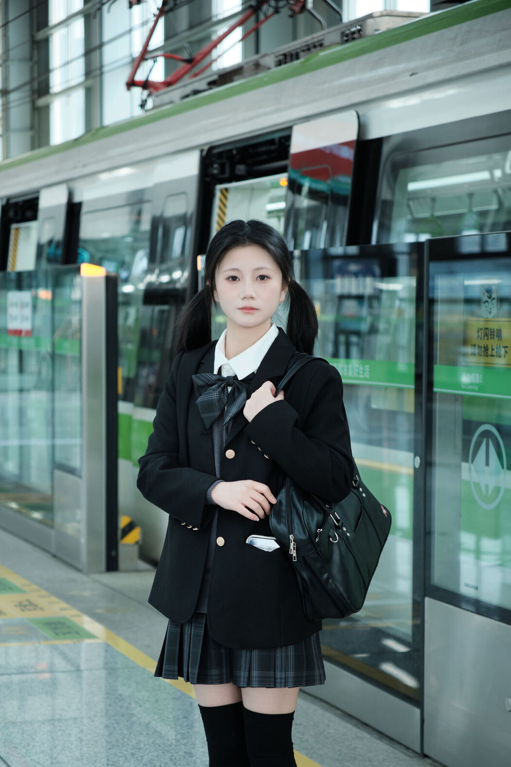 YiTuYu艺图语 Vol.6803 Rou Song Bao
