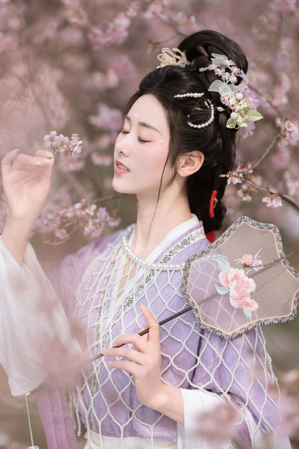 YiTuYu艺图语 Vol.6800 Ren Jian Yue-su Chen