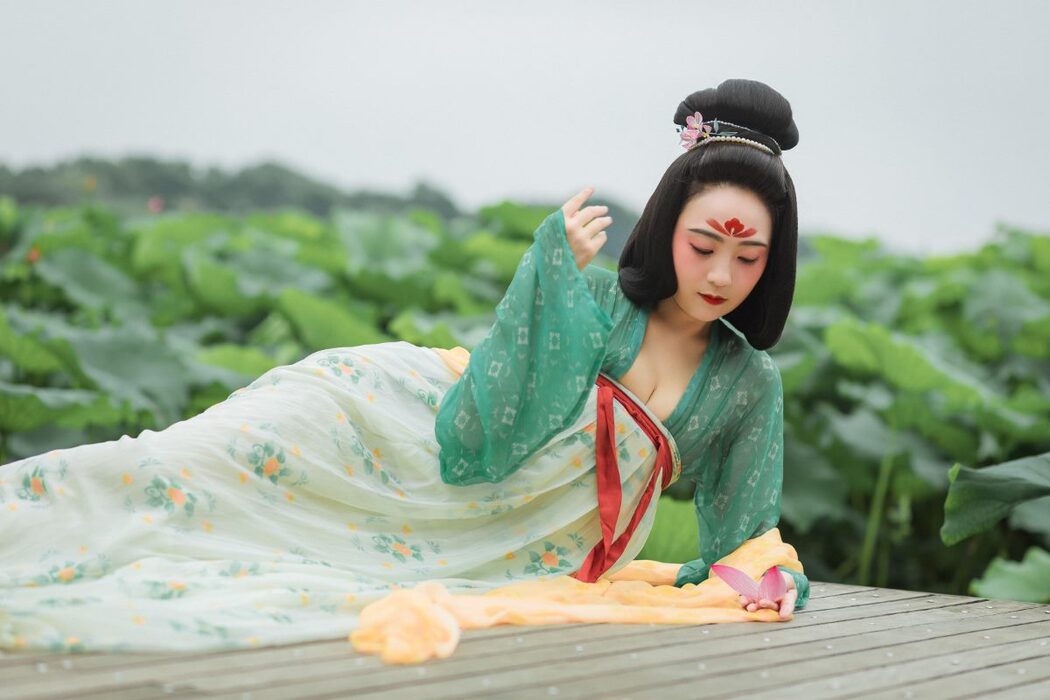 YiTuYu艺图语 Vol.499 Xu Yue Er