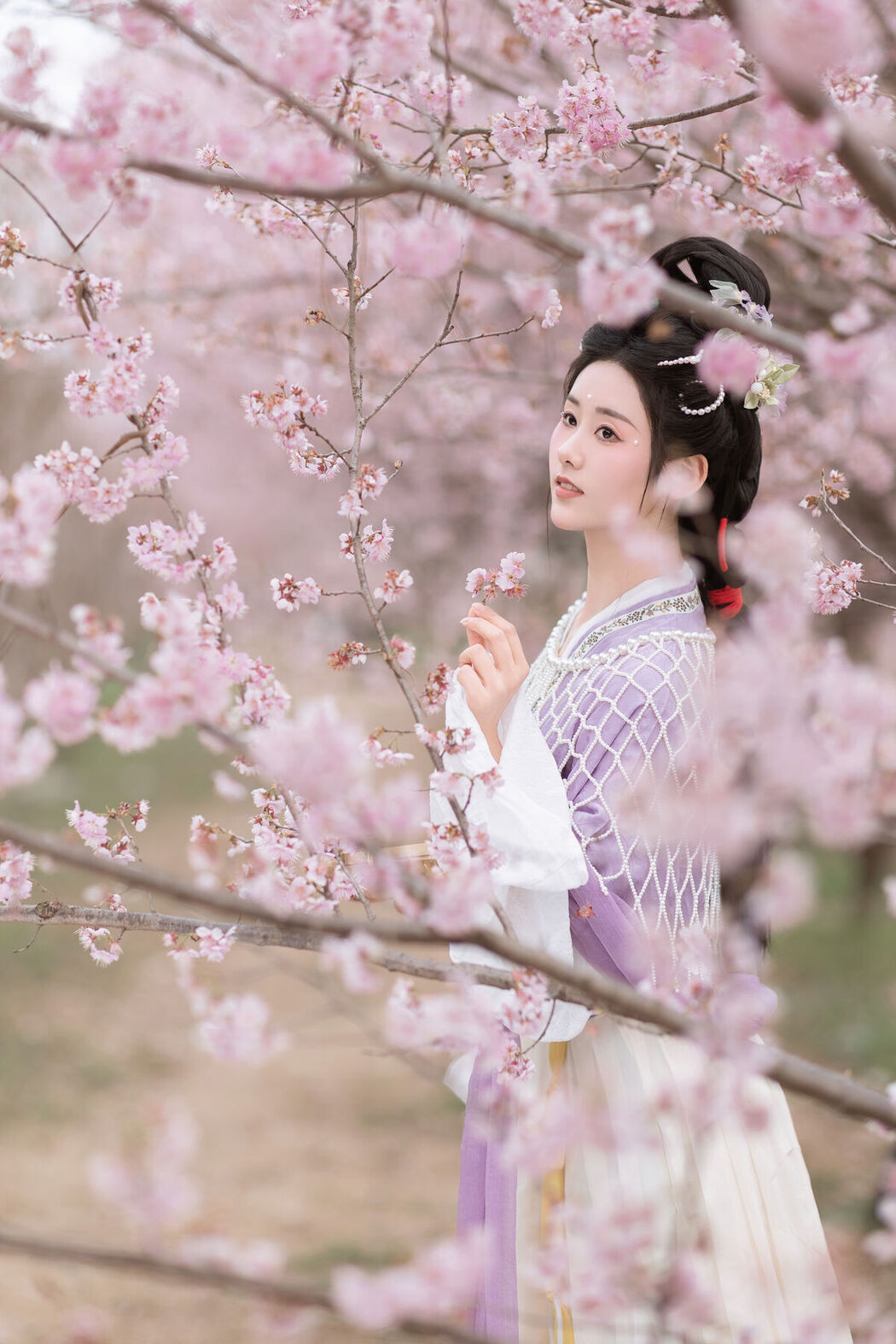 YiTuYu艺图语 Vol.6800 Ren Jian Yue-su Chen