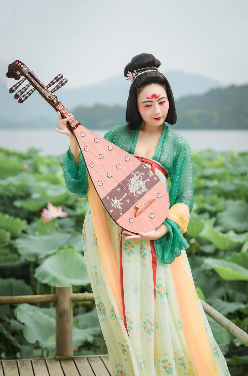 YiTuYu艺图语 Vol.499 Xu Yue Er