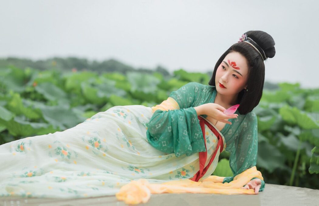 YiTuYu艺图语 Vol.499 Xu Yue Er