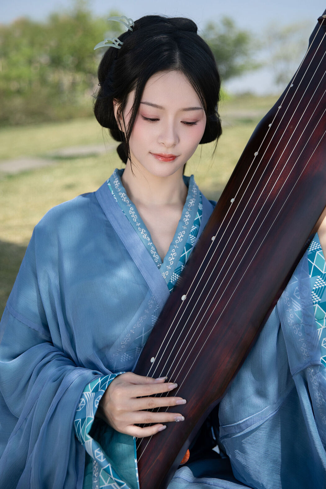 YiTuYu艺图语 Vol.6805 Yang Yang Cover Photo