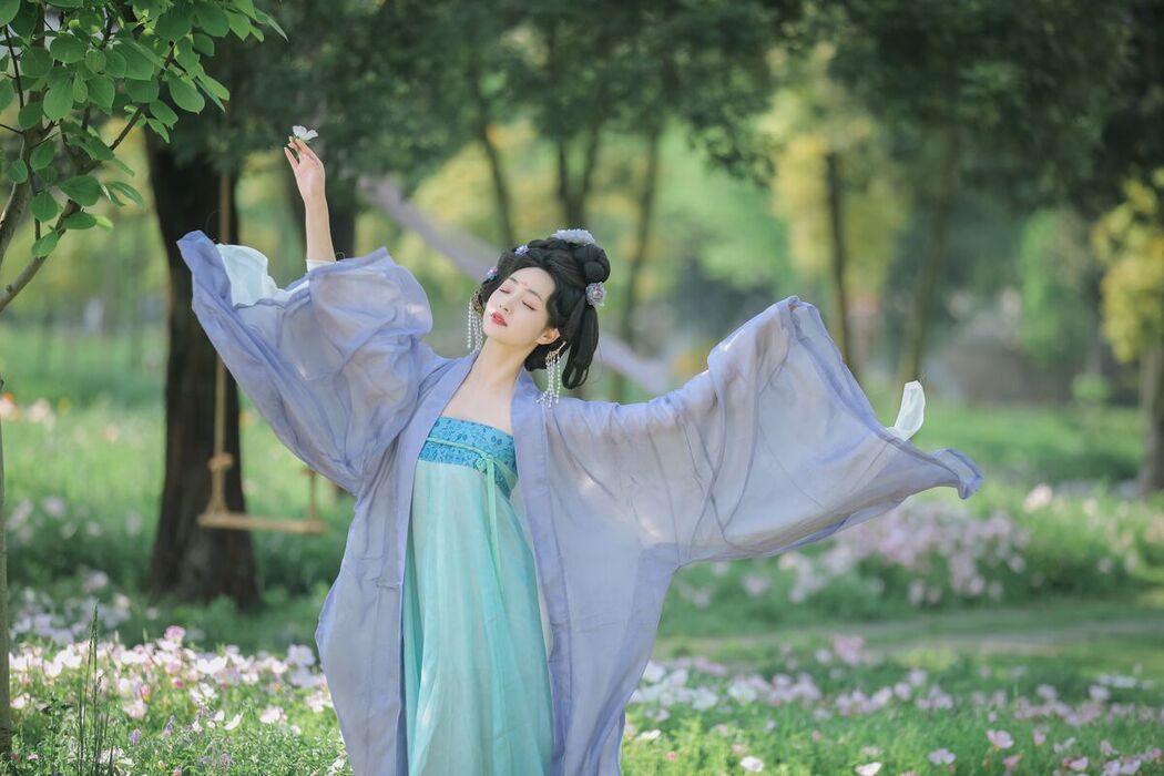 YiTuYu艺图语 Vol.6829 Ling Zi Xi