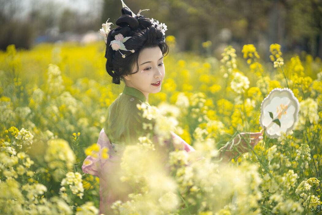 YiTuYu艺图语 Vol.6799 You Zhi Yuan Li De Qian Xia