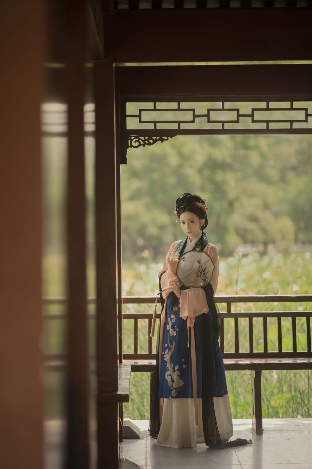 YiTuYu艺图语 Vol.603 Lu Lu Zi