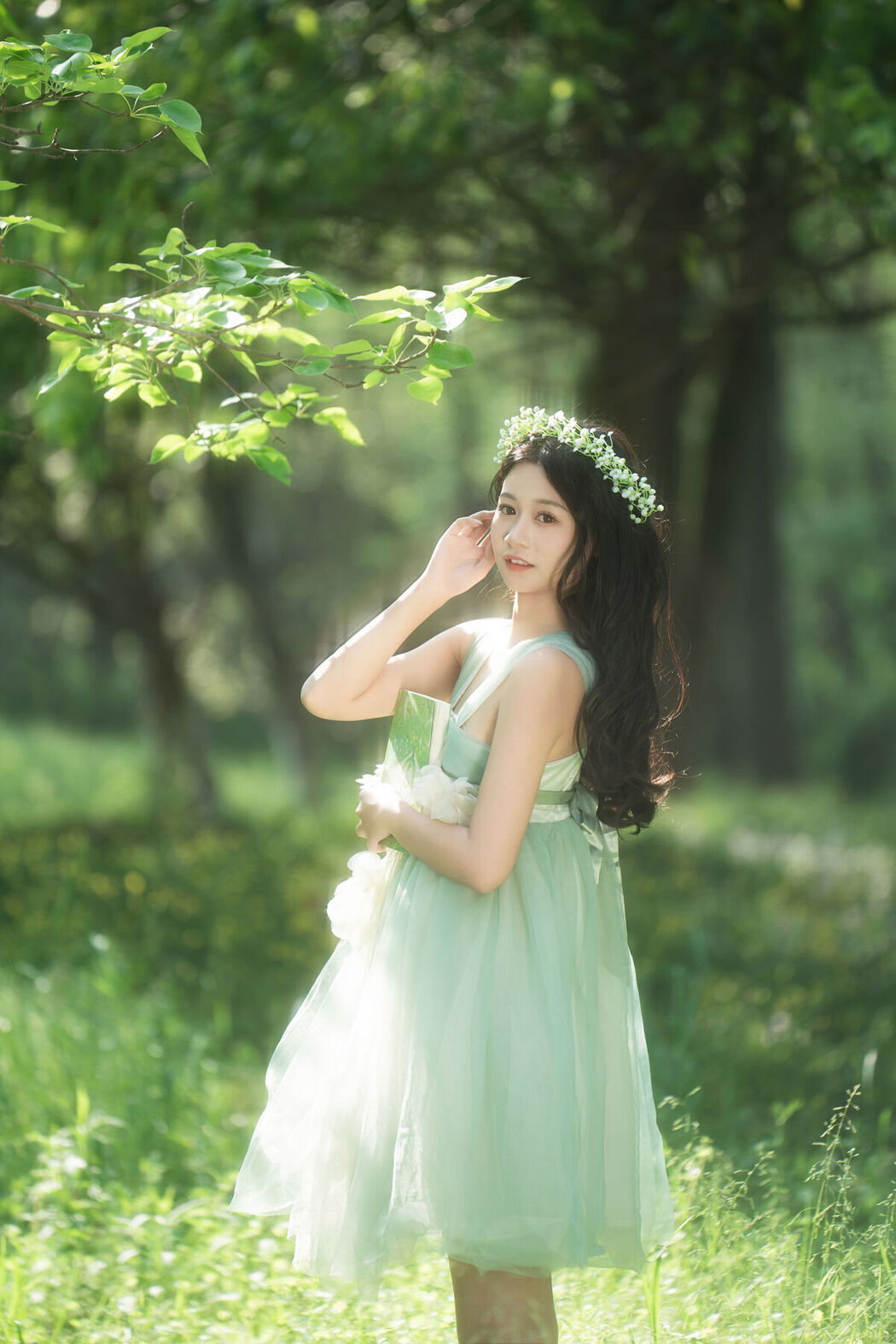 YiTuYu艺图语 Vol.6818 Cheng Zi Shu