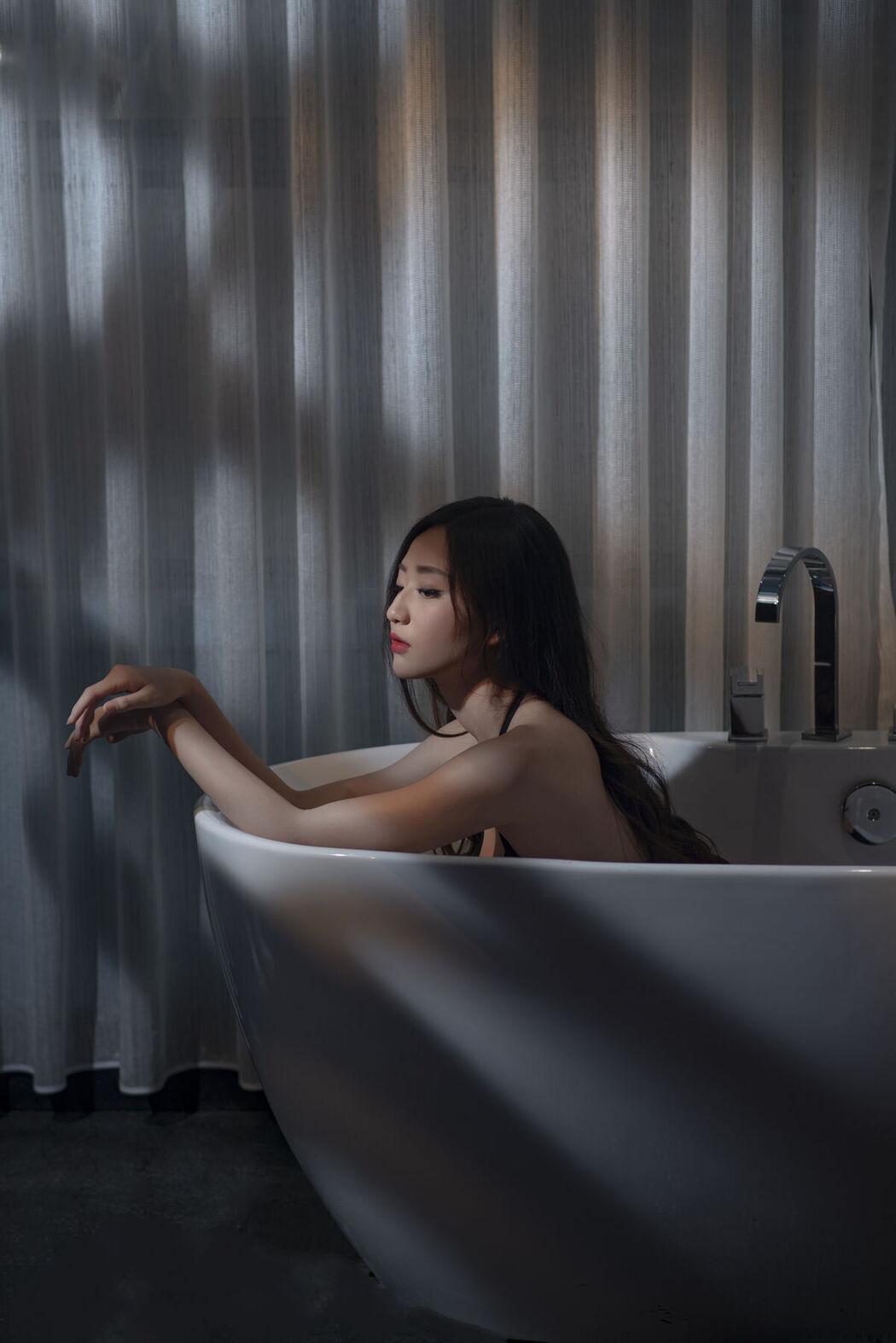 YiTuYu艺图语 Vol.6825 Xiao Yu Er