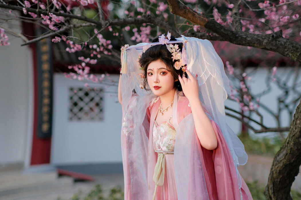 YiTuYu艺图语 Vol.6819 Kailin Jiang