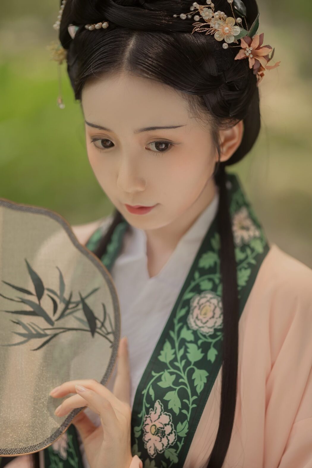 YiTuYu艺图语 Vol.603 Lu Lu Zi