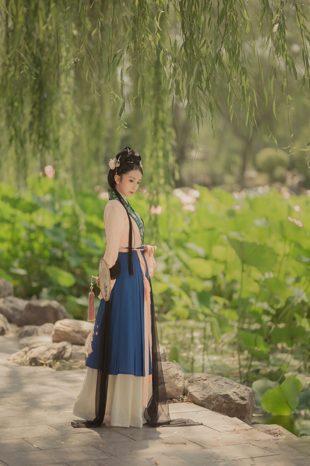 YiTuYu艺图语 Vol.603 Lu Lu Zi