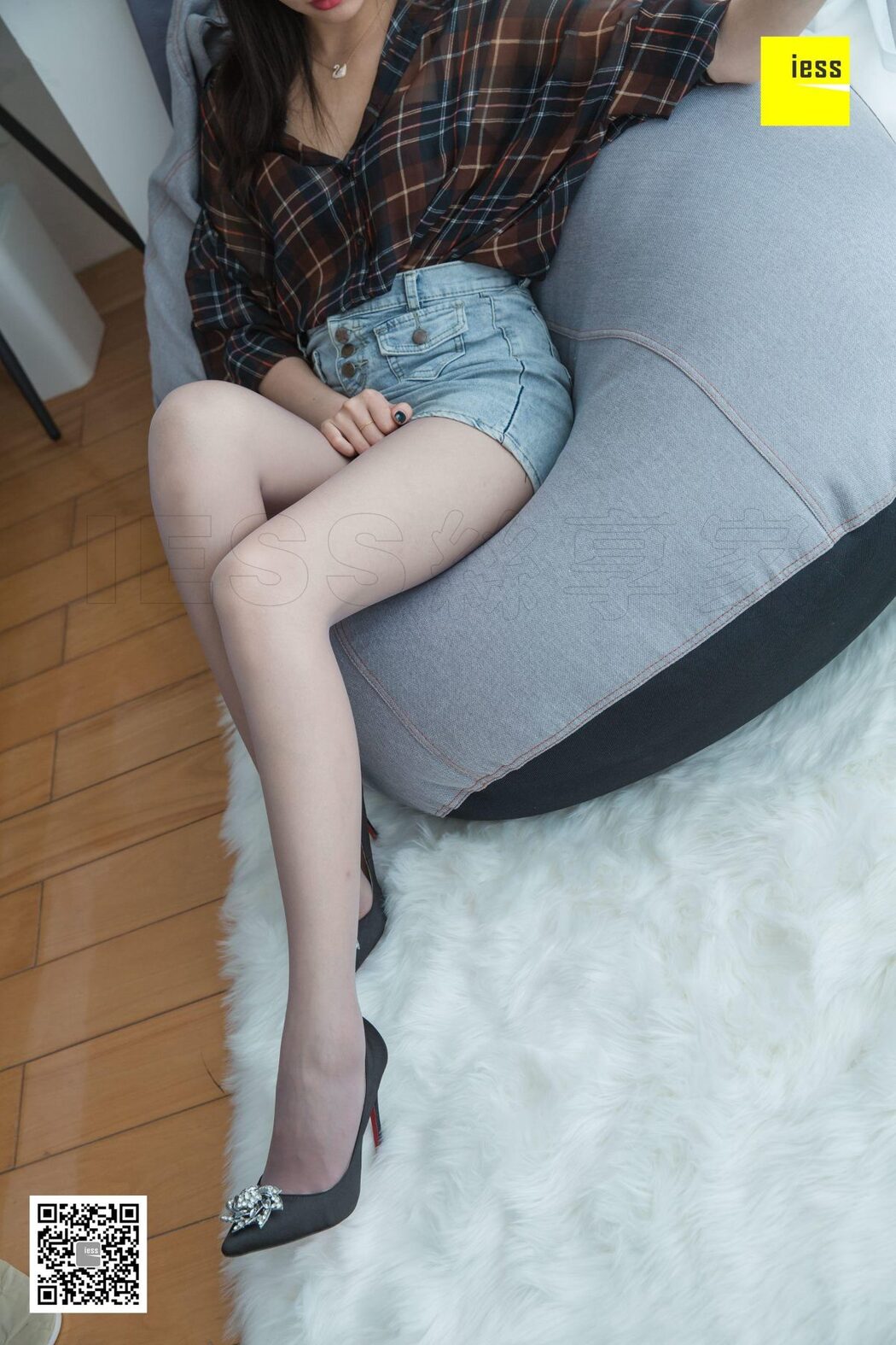 IESS异思趣向 SXJ.335 Qi Qi