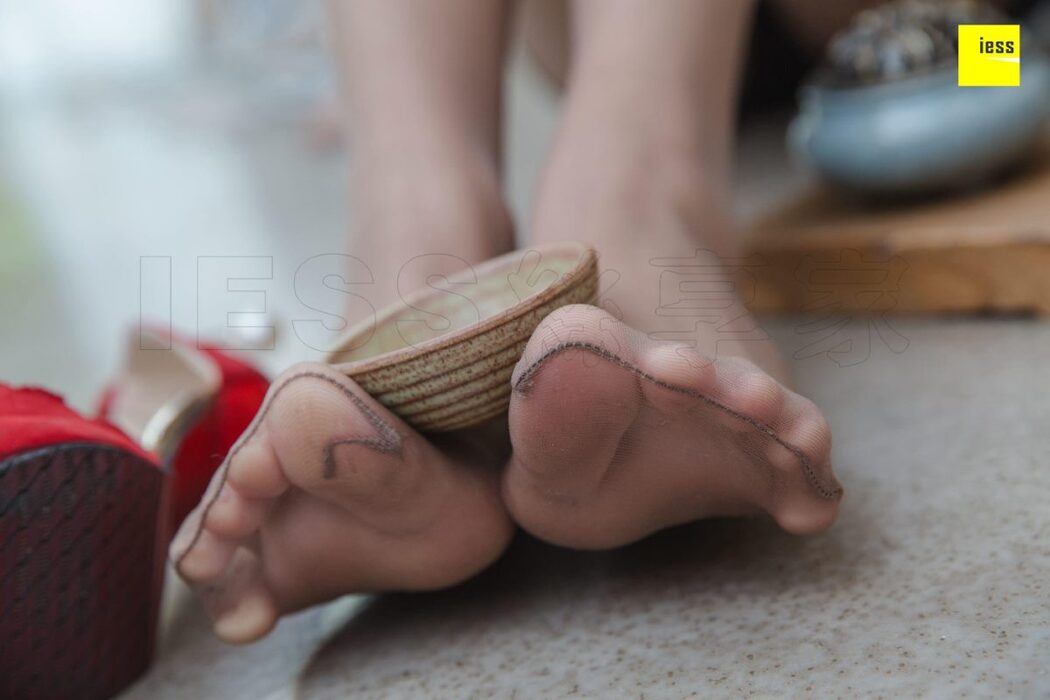 IESS异思趣向 SXJ.329 Xiao Yu