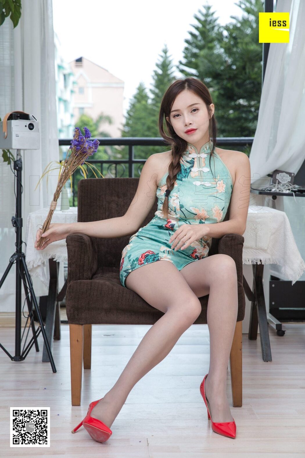 IESS异思趣向 SXJ.355 Xiao Yu