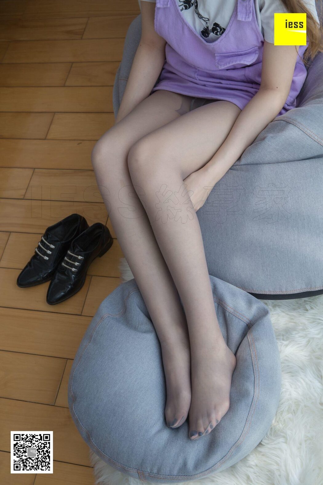 IESS异思趣向 SXJ.369 Zi Zi