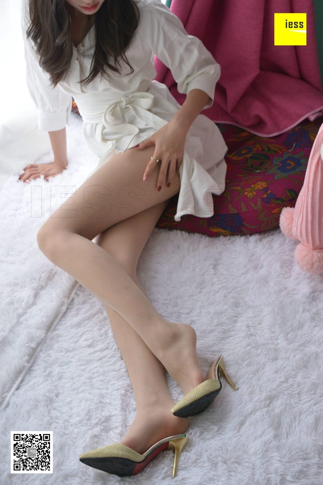 IESS异思趣向 SXJ.342 Qi Qi