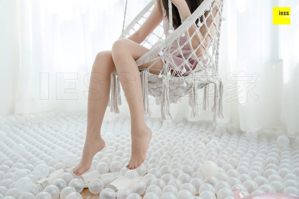 IESS异思趣向 SXJ.349 Qi Qi