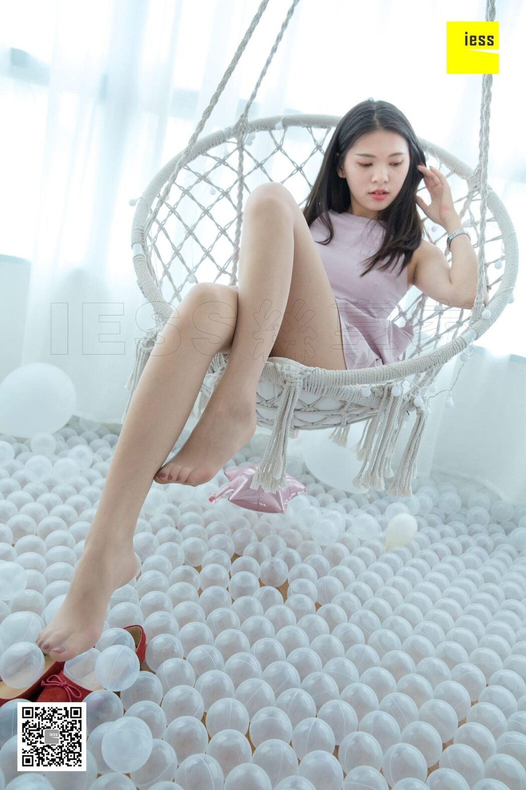 IESS异思趣向 SXJ.349 Qi Qi