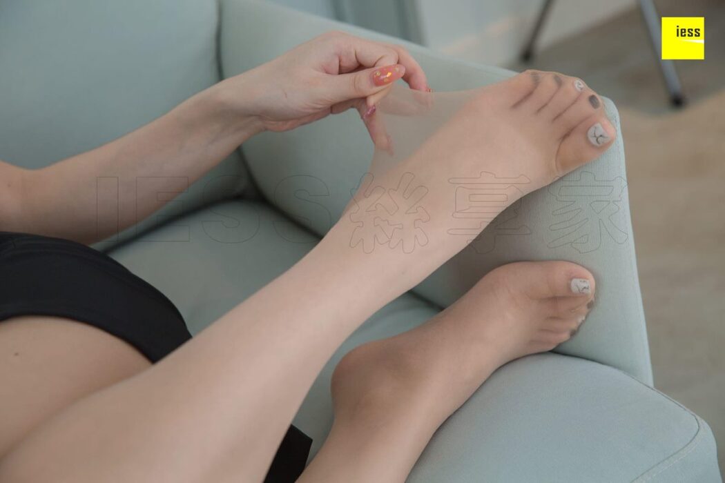 IESS异思趣向 SXJ.332 Yun Zhi