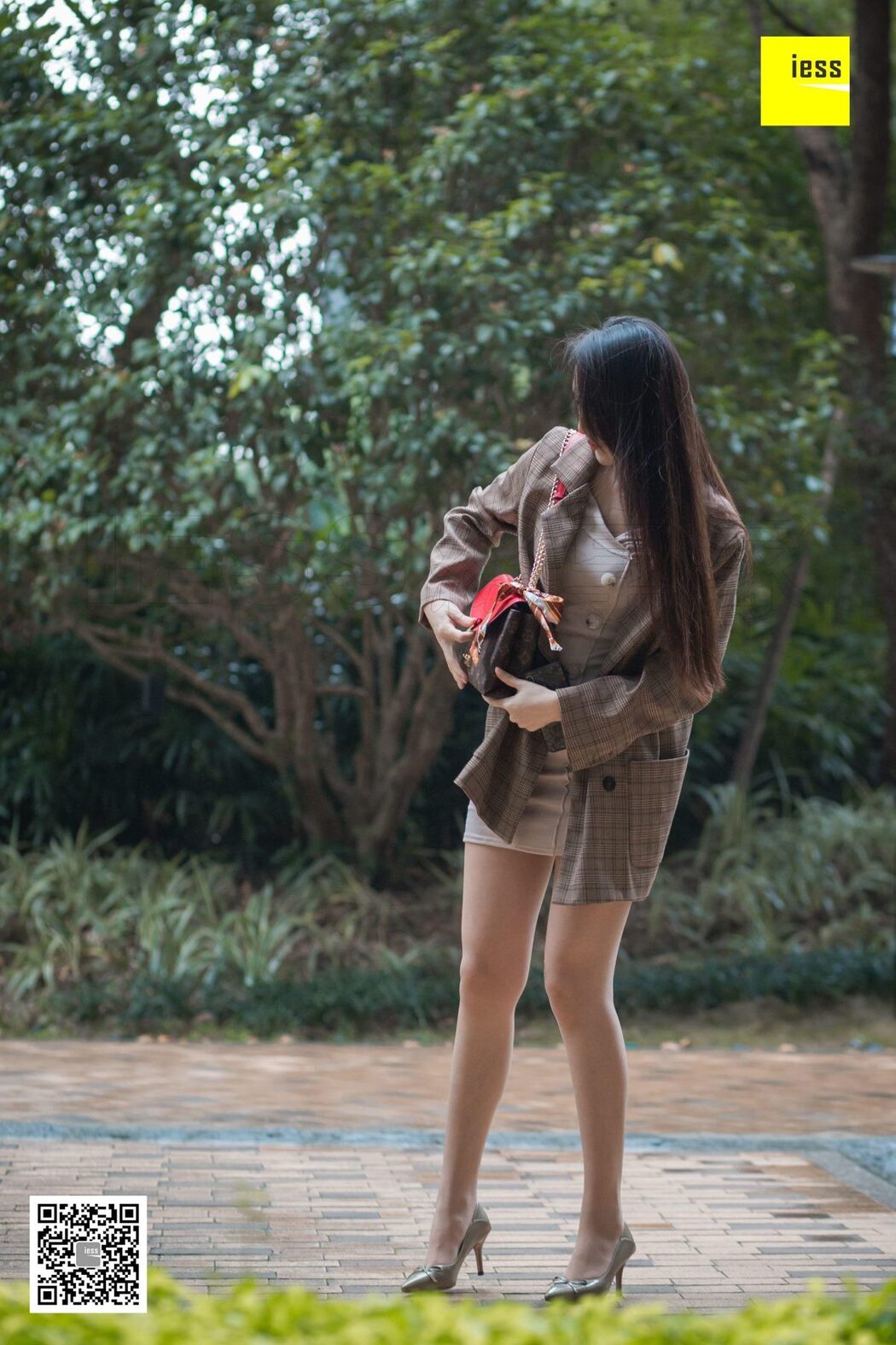 IESS异思趣向 SXJ.397 Yun Zhi