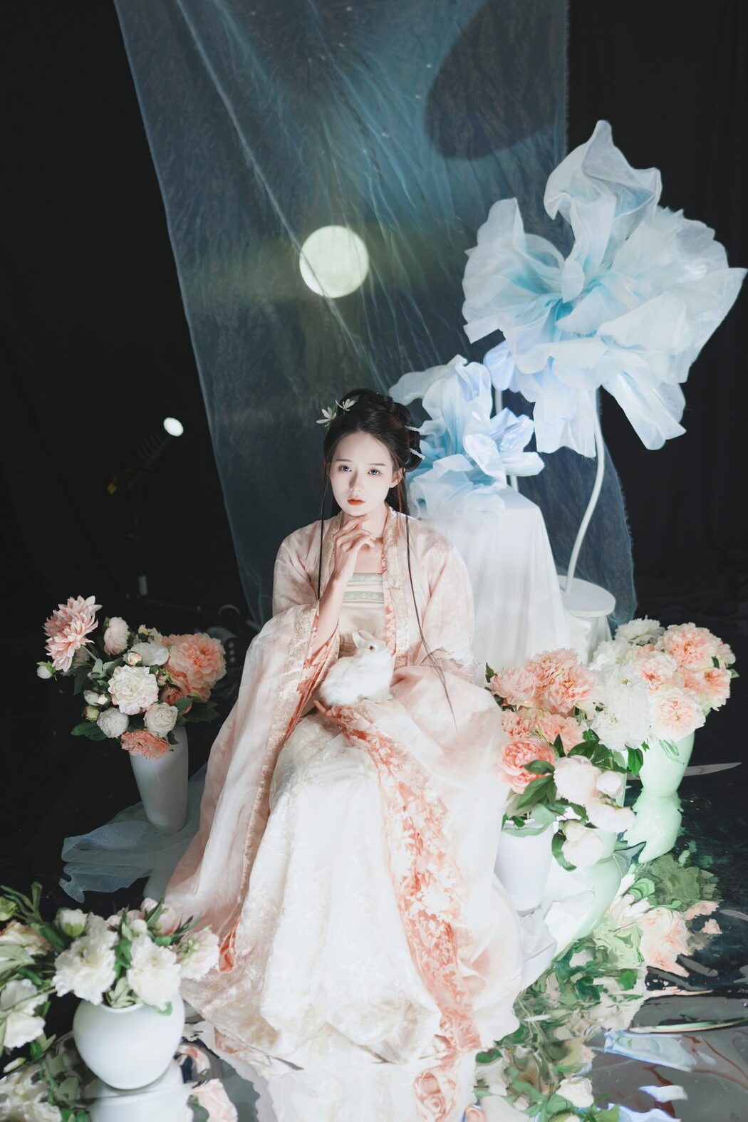 YiTuYu艺图语 Vol.4406 Tu Zi Zzz Bu Chi Hu Luo Bo