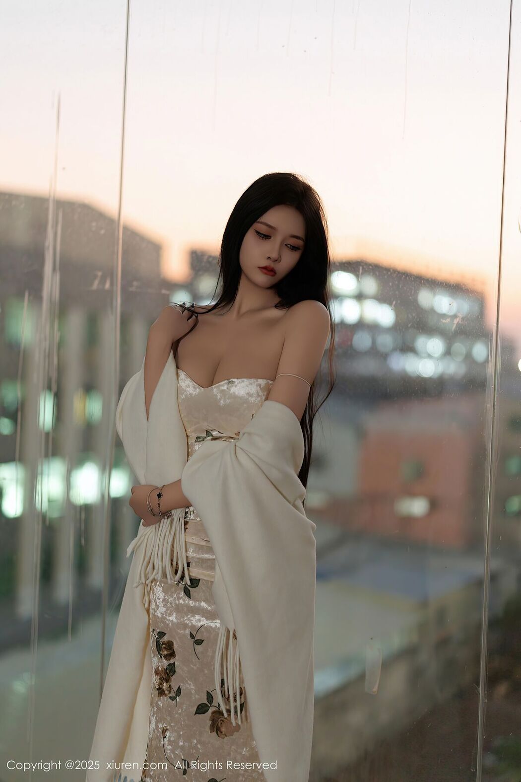 XiuRen秀人网 No.9899 Xiao Na Bi