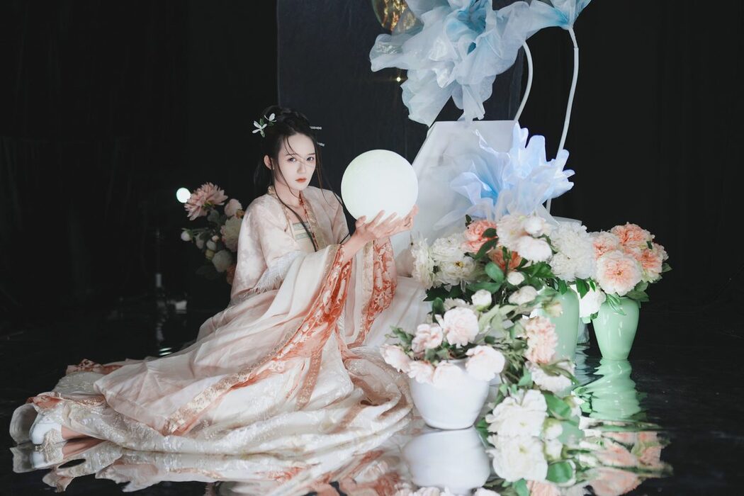 YiTuYu艺图语 Vol.4406 Tu Zi Zzz Bu Chi Hu Luo Bo
