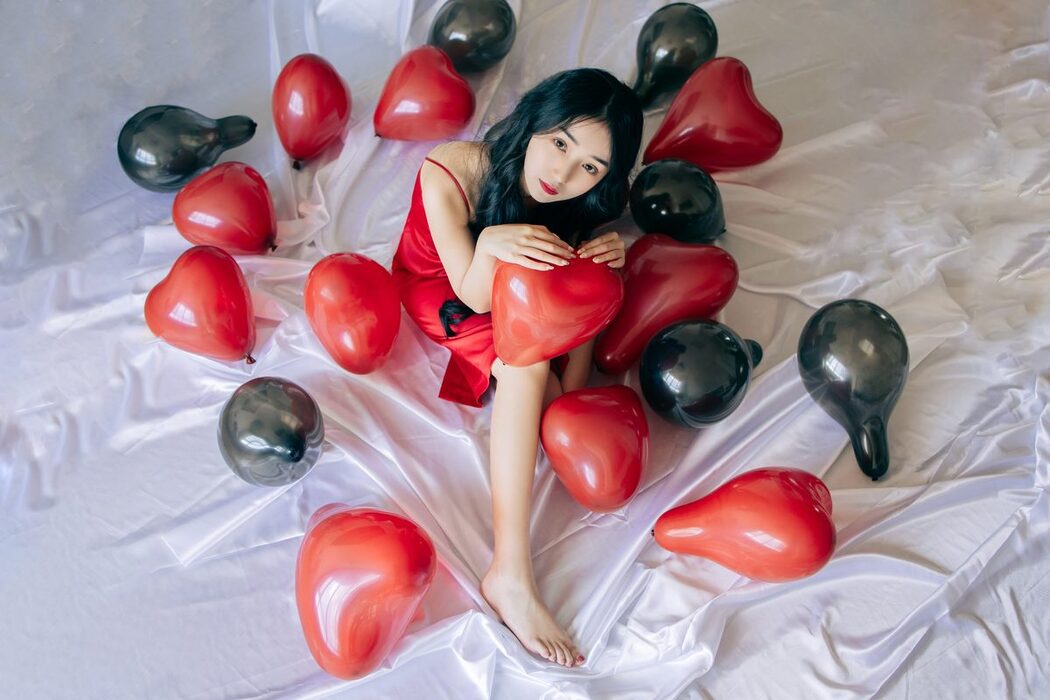 YiTuYu艺图语 Vol.4495 Yi Yu He Bao Dan