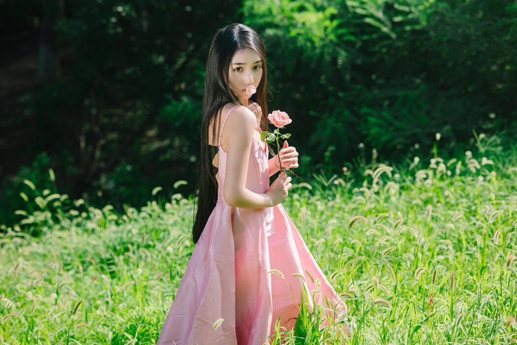 YiTuYu艺图语 Vol.4507 Yi Yu He Bao Dan
