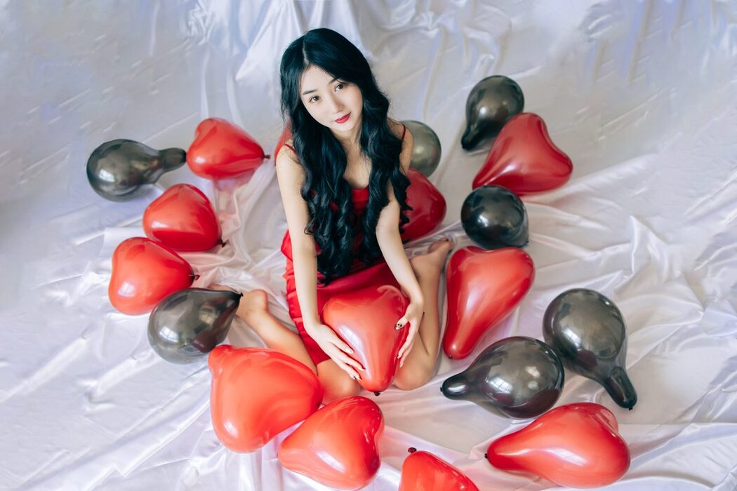 YiTuYu艺图语 Vol.4495 Yi Yu He Bao Dan