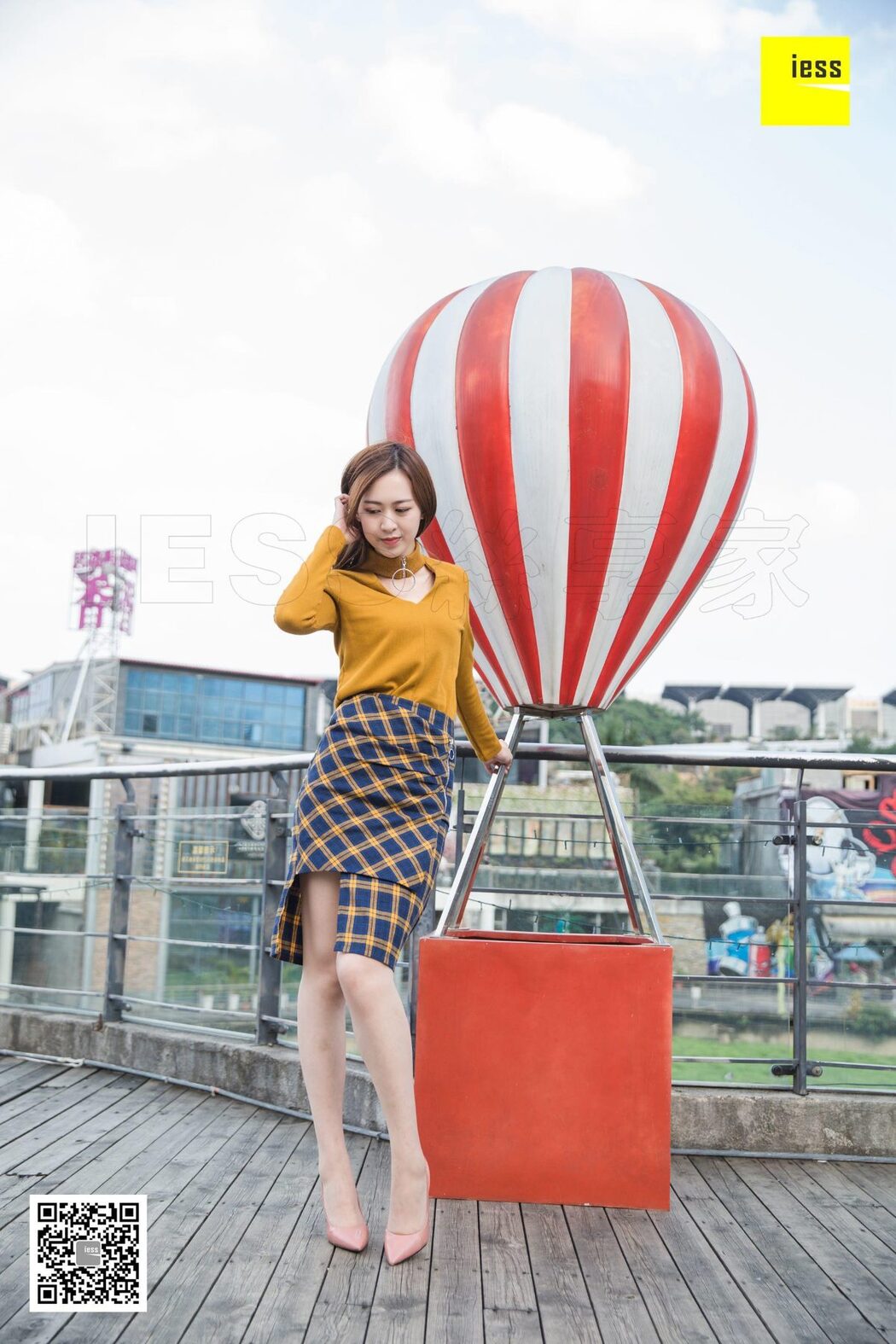IESS异思趣向 SXJ.400 Zi Zi