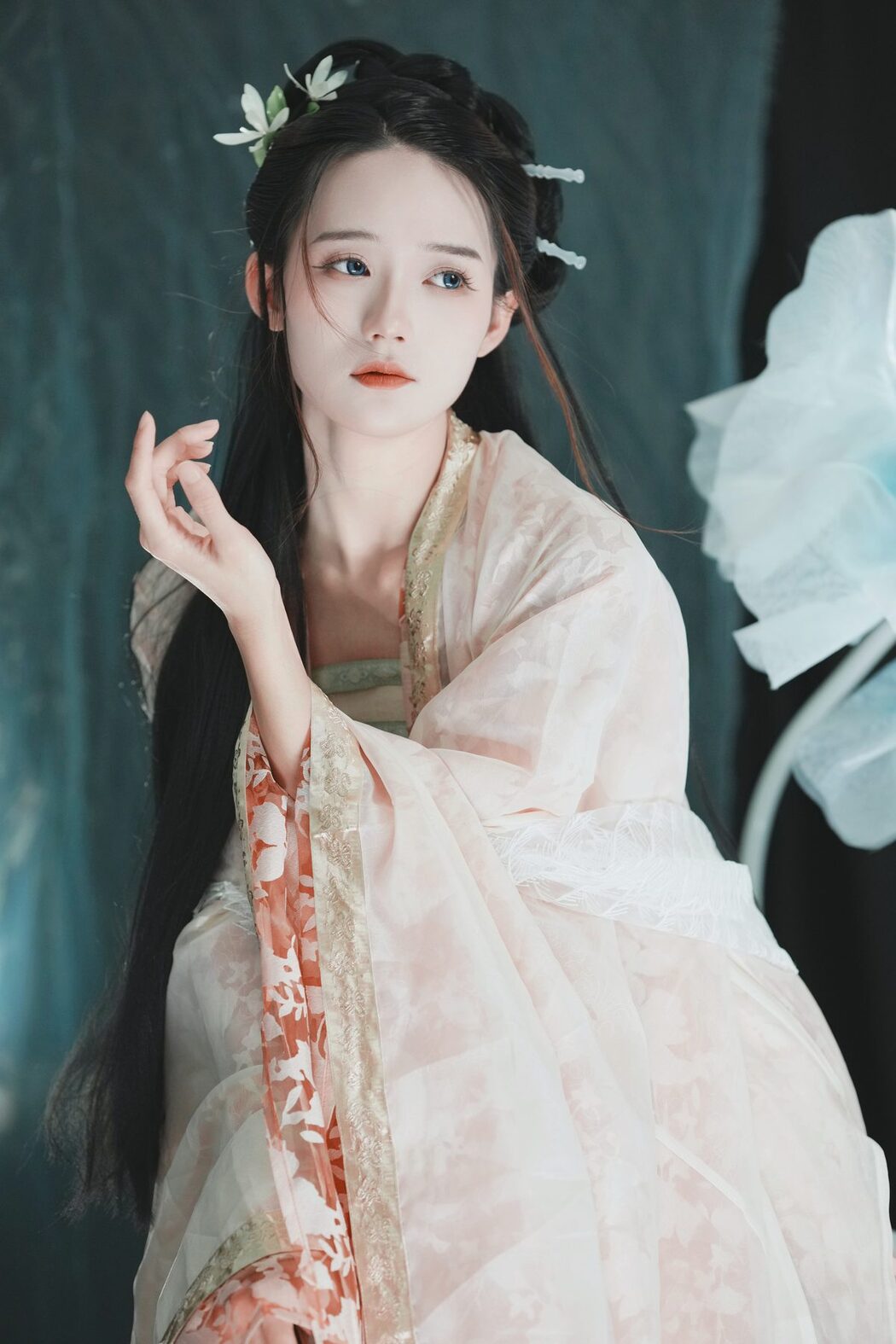 YiTuYu艺图语 Vol.4406 Tu Zi Zzz Bu Chi Hu Luo Bo