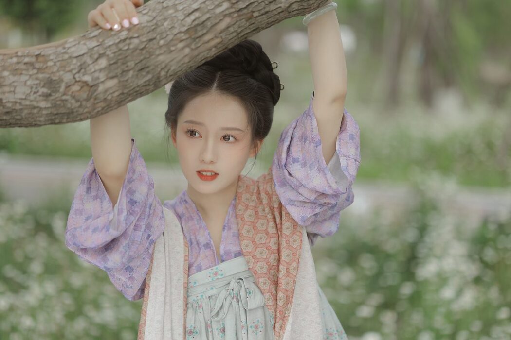 YiTuYu艺图语 Vol.4500 Liu Yuan Yi