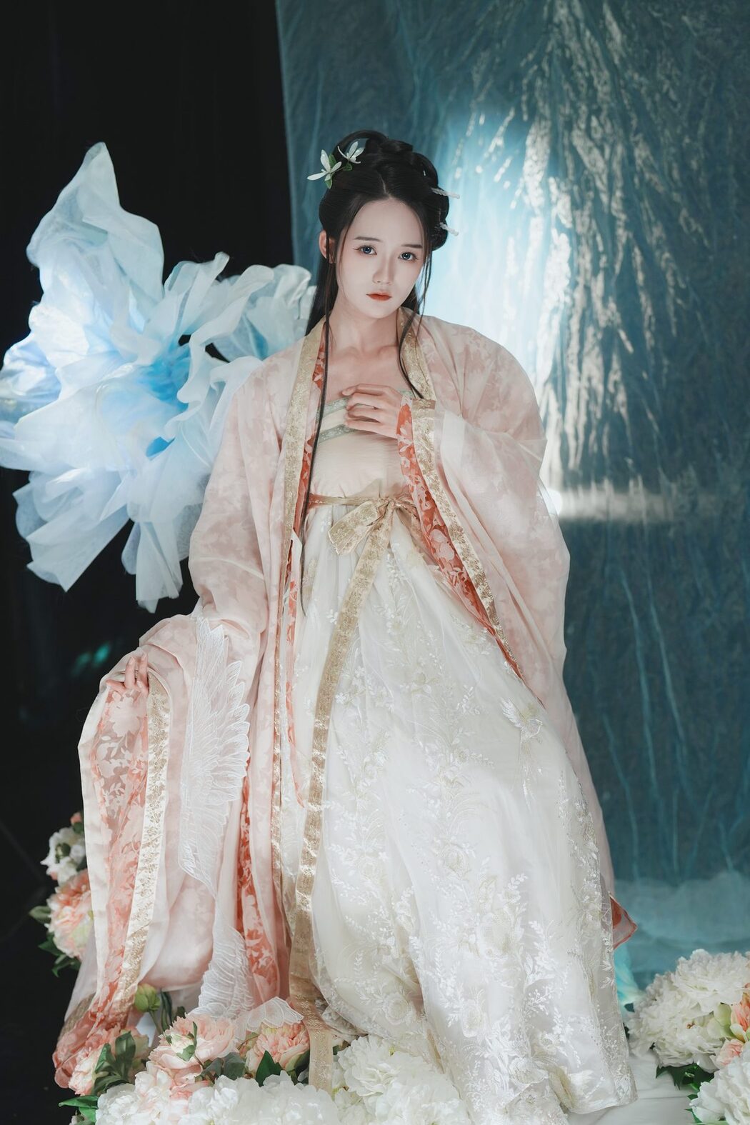 YiTuYu艺图语 Vol.4406 Tu Zi Zzz Bu Chi Hu Luo Bo