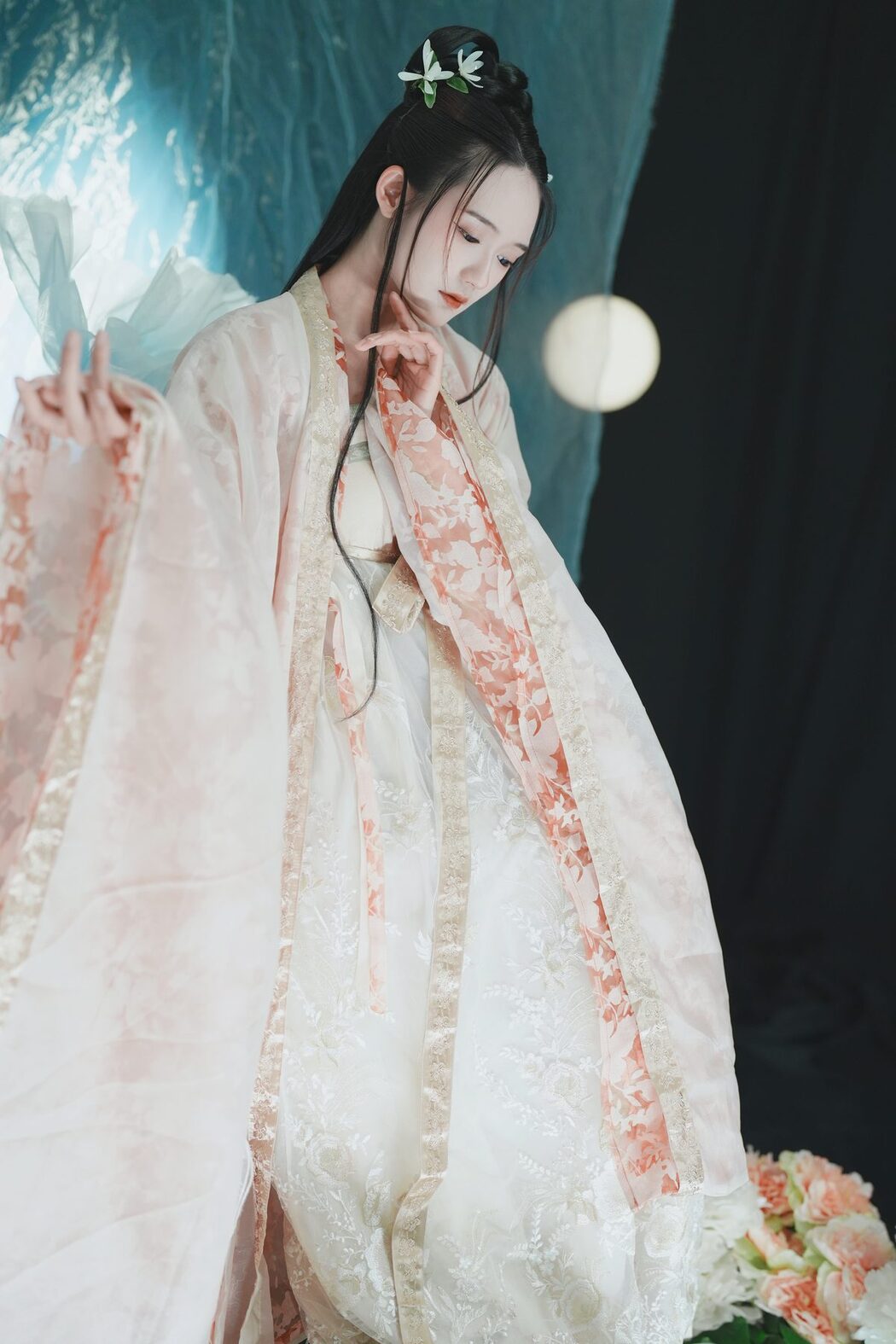 YiTuYu艺图语 Vol.4406 Tu Zi Zzz Bu Chi Hu Luo Bo