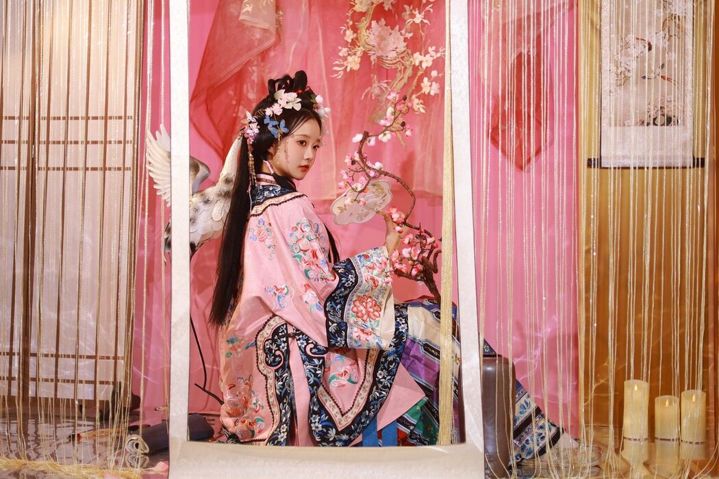 YiTuYu艺图语 Vol.4378 You Er Bai Bai