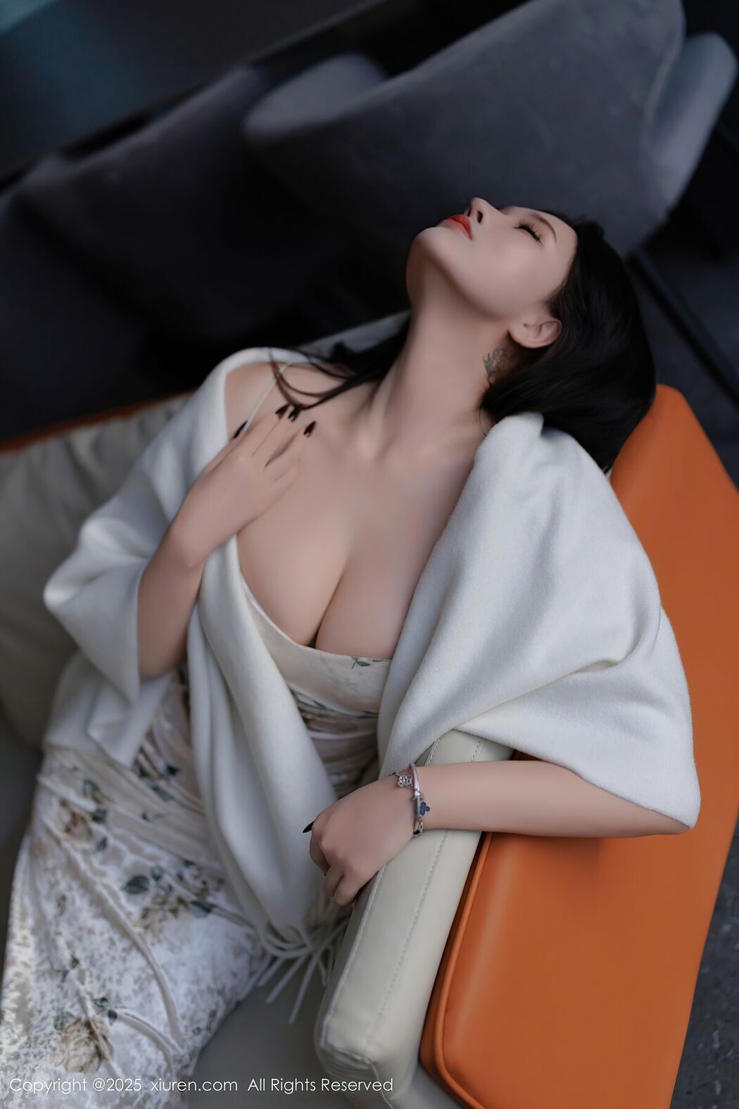 XiuRen秀人网 No.9899 Xiao Na Bi