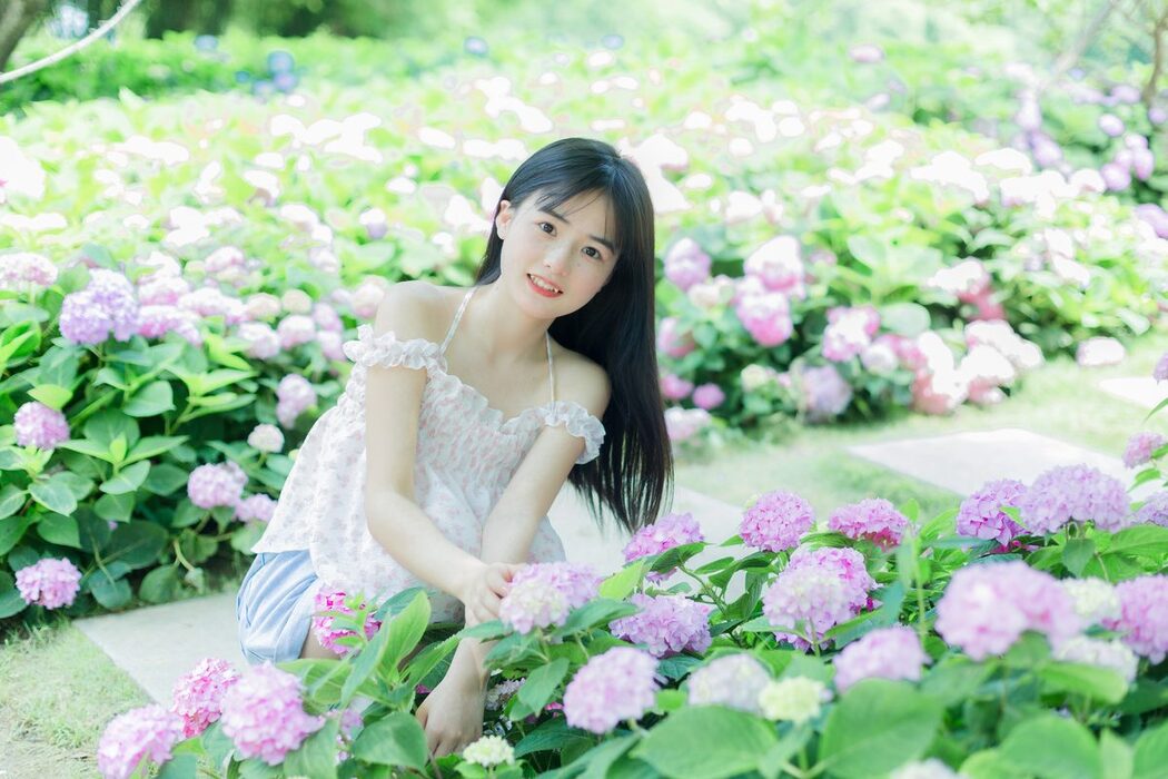 YiTuYu艺图语 Vol.4477 Xiao Yi Mei Mei Cute