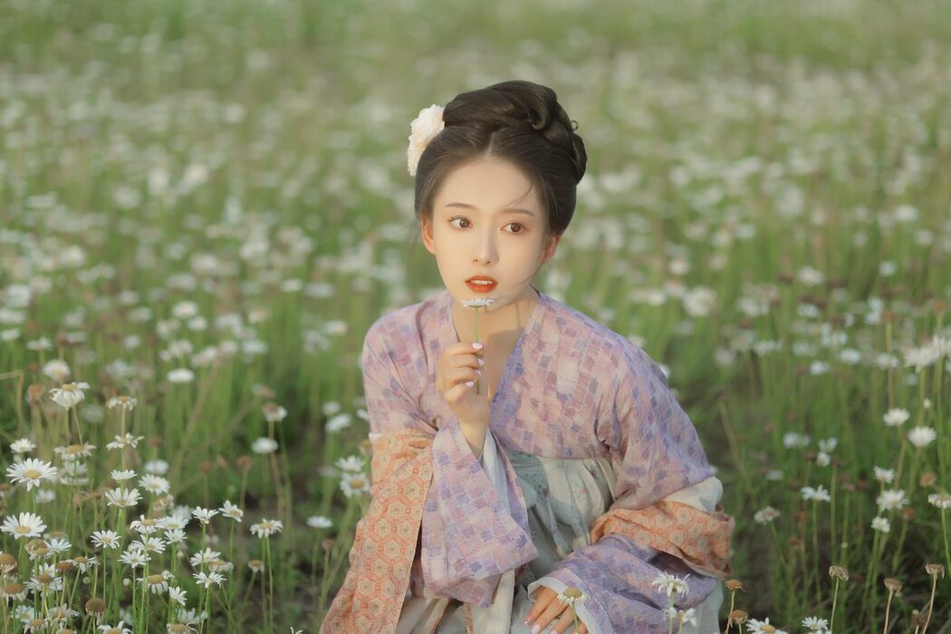 YiTuYu艺图语 Vol.4500 Liu Yuan Yi