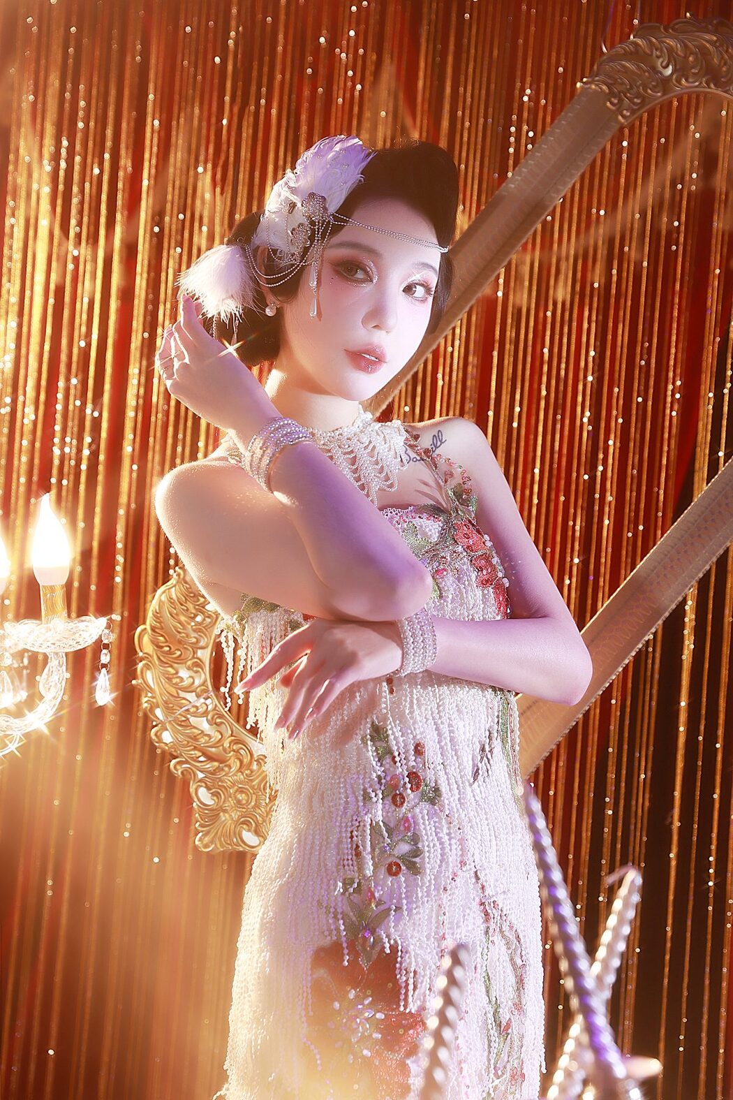 YiTuYu艺图语 Vol.4394 KK Liu Yi En