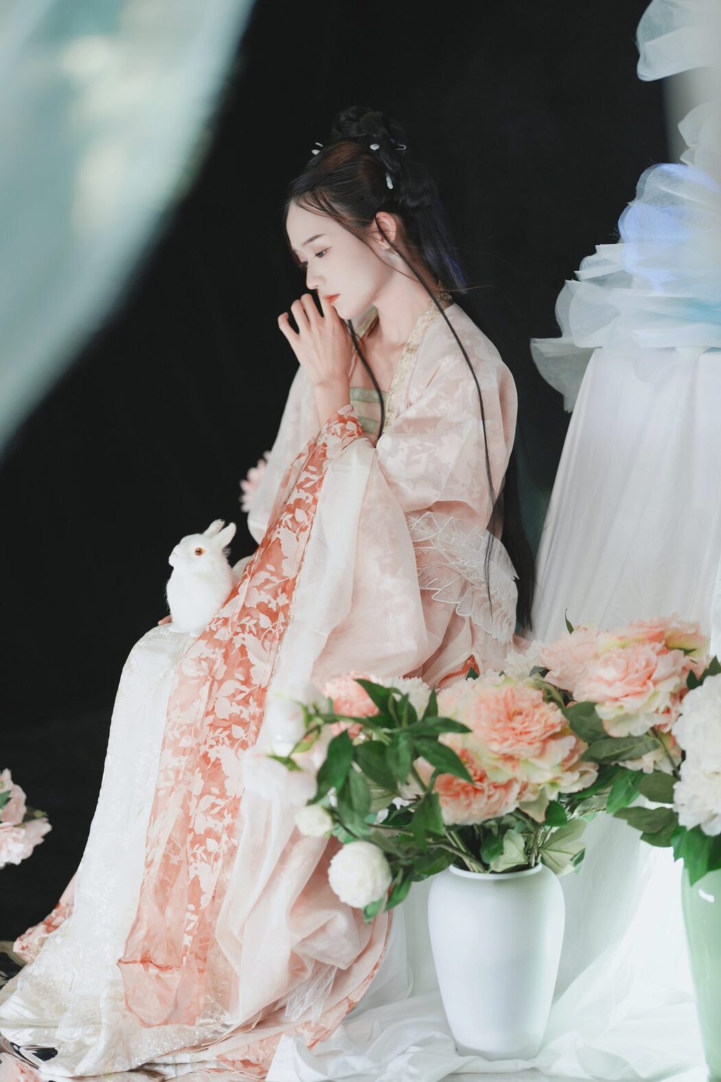 YiTuYu艺图语 Vol.4406 Tu Zi Zzz Bu Chi Hu Luo Bo