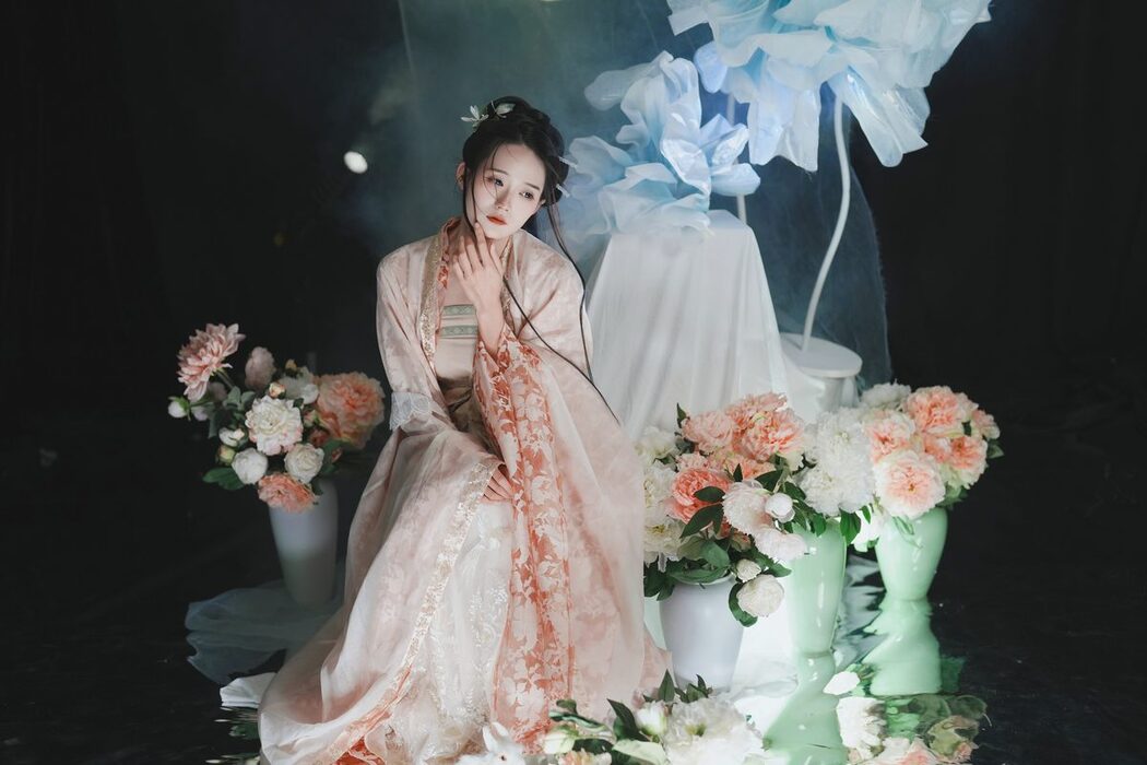 YiTuYu艺图语 Vol.4406 Tu Zi Zzz Bu Chi Hu Luo Bo
