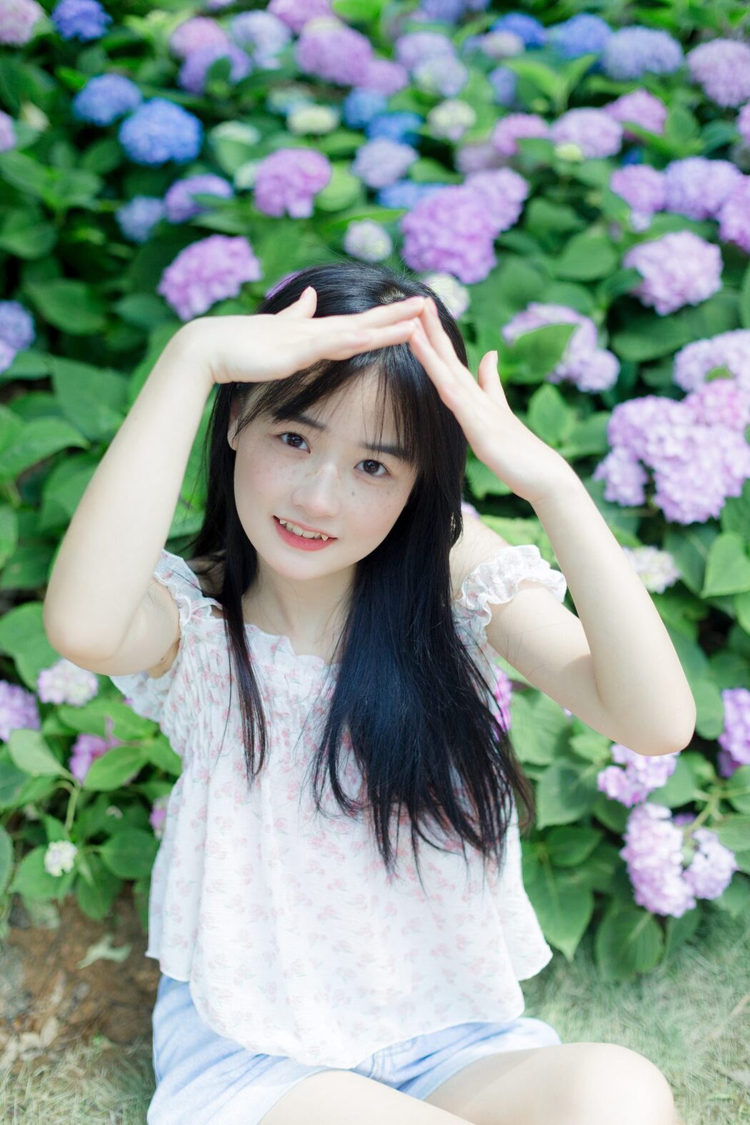 YiTuYu艺图语 Vol.4477 Xiao Yi Mei Mei Cute