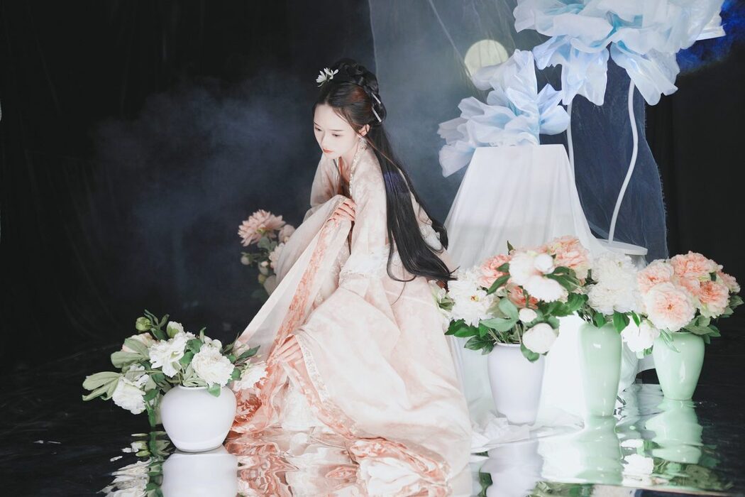 YiTuYu艺图语 Vol.4406 Tu Zi Zzz Bu Chi Hu Luo Bo