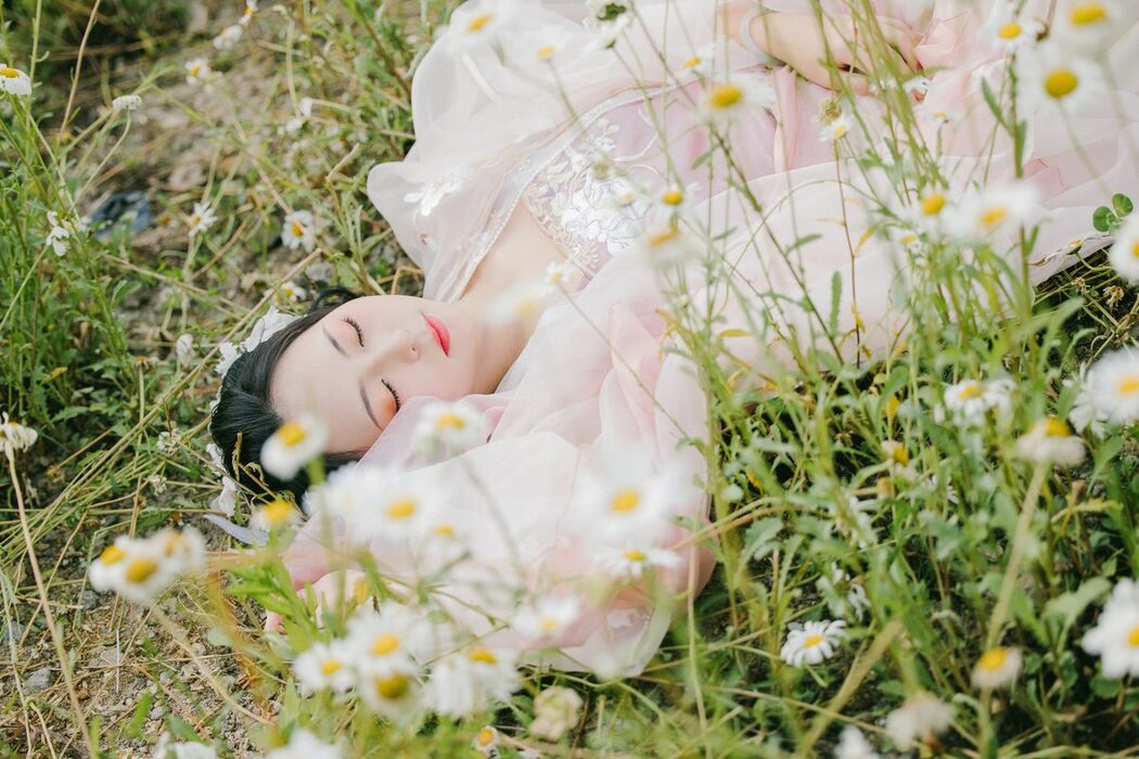 YiTuYu艺图语 Vol.4383 Qian Mo Hong Chen