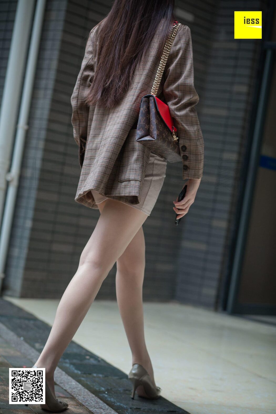 IESS异思趣向 SXJ.397 Yun Zhi