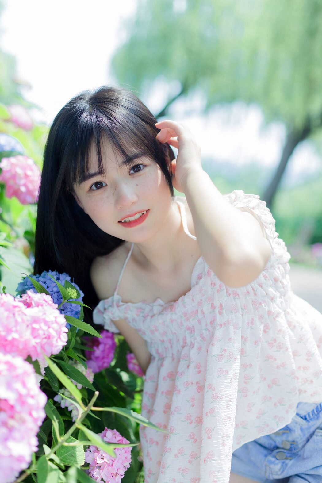 YiTuYu艺图语 Vol.4477 Xiao Yi Mei Mei Cute