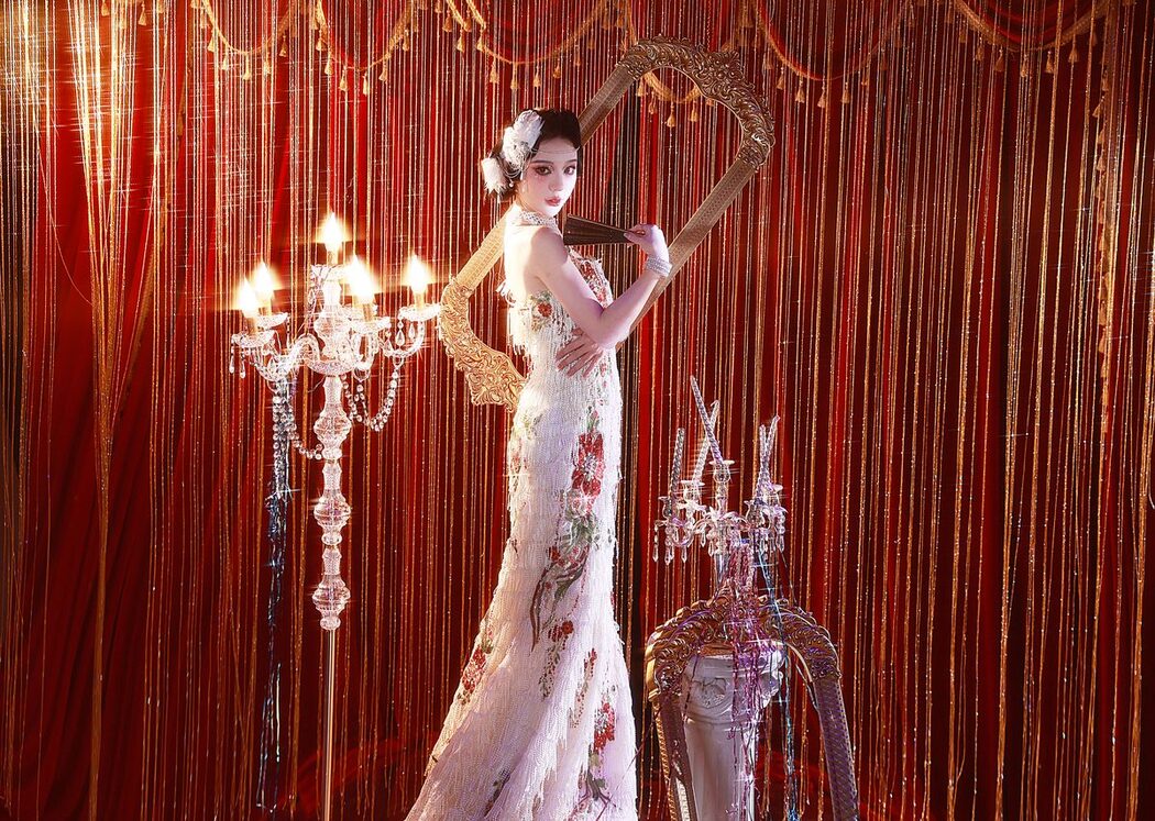 YiTuYu艺图语 Vol.4394 KK Liu Yi En