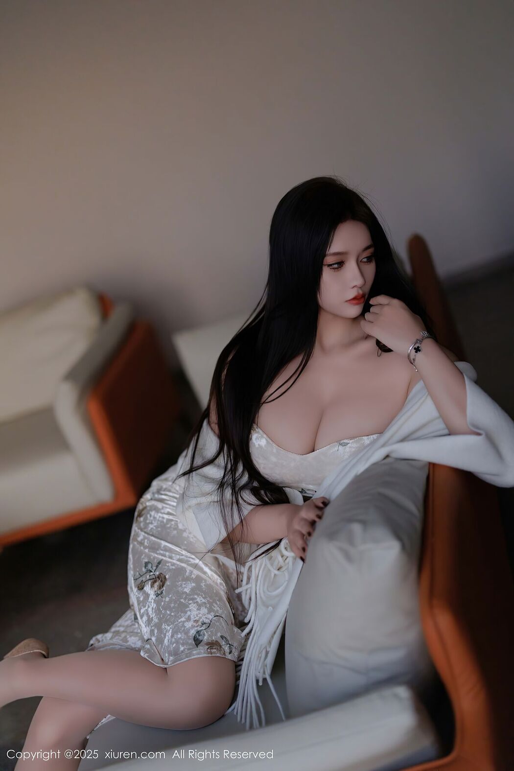XiuRen秀人网 No.9899 Xiao Na Bi
